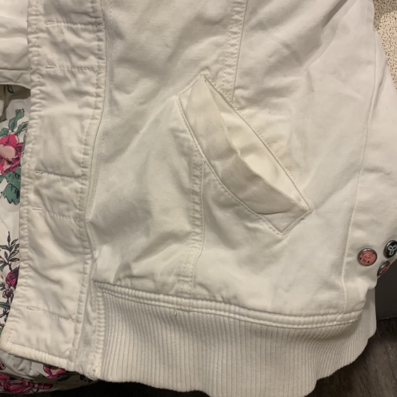 Aritzia / TNA Vintage White Maverick Bomber Jacket/Coat Size M - Picture 8 of 12